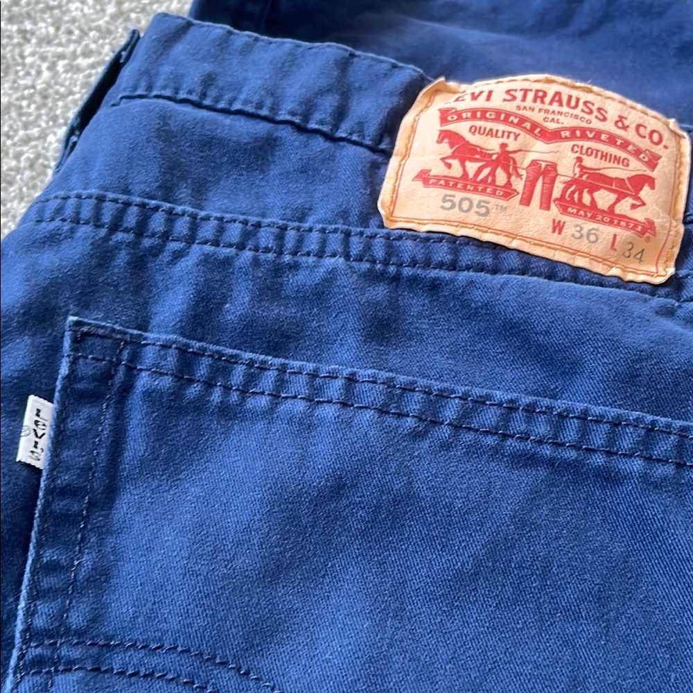 Levi's 505 Men’s Pants EUC Size 36x34